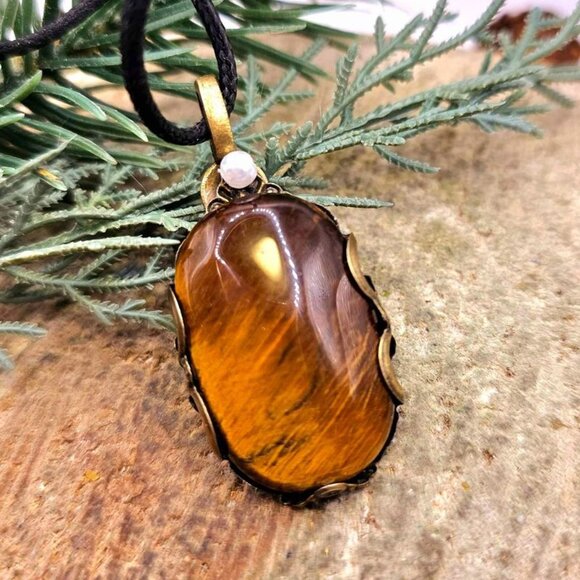 Nature Tiger Eye Polished Stone Flower Pattern Wrapped Pendant Necklace - Picture 3 of 10